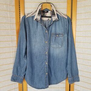 Urban Outfitters BDG Denim Western Shirt Long Sleeve Blanket Accent Size Medium